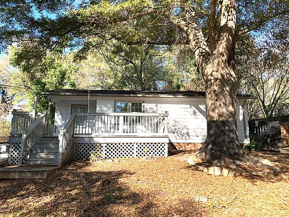 2nd image of 2908 Hall Dr SE