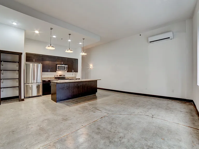 Vandever Lofts — Photo 37