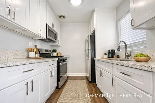 5716 La Mirada Ave #3 Photo 1