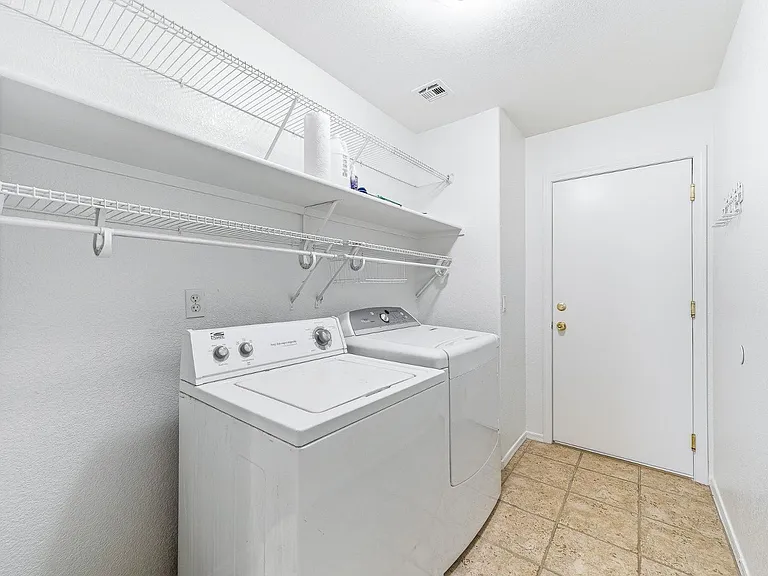 2899 W White Canyon Rd — Photo 21