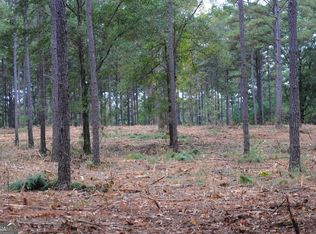 137 W Drummond Rd #6, West Point, GA 31833
