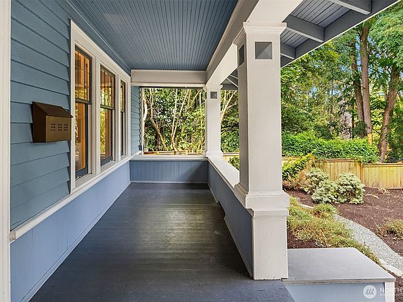 3rd image of 5815 17th Avenue NE
