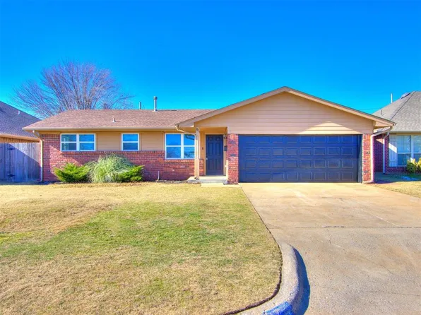 917 S Howard Ave, Moore, OK 73160