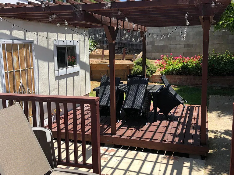 Viola St — Photo 10