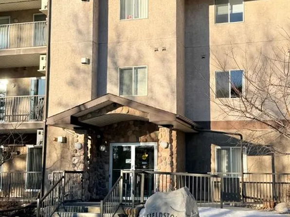 4834 E 52a St #105, Camrose, AB T4V 1W4