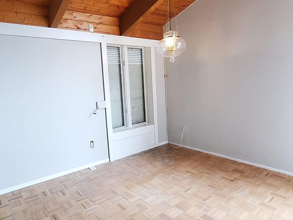 5th image of 347 W Grace St