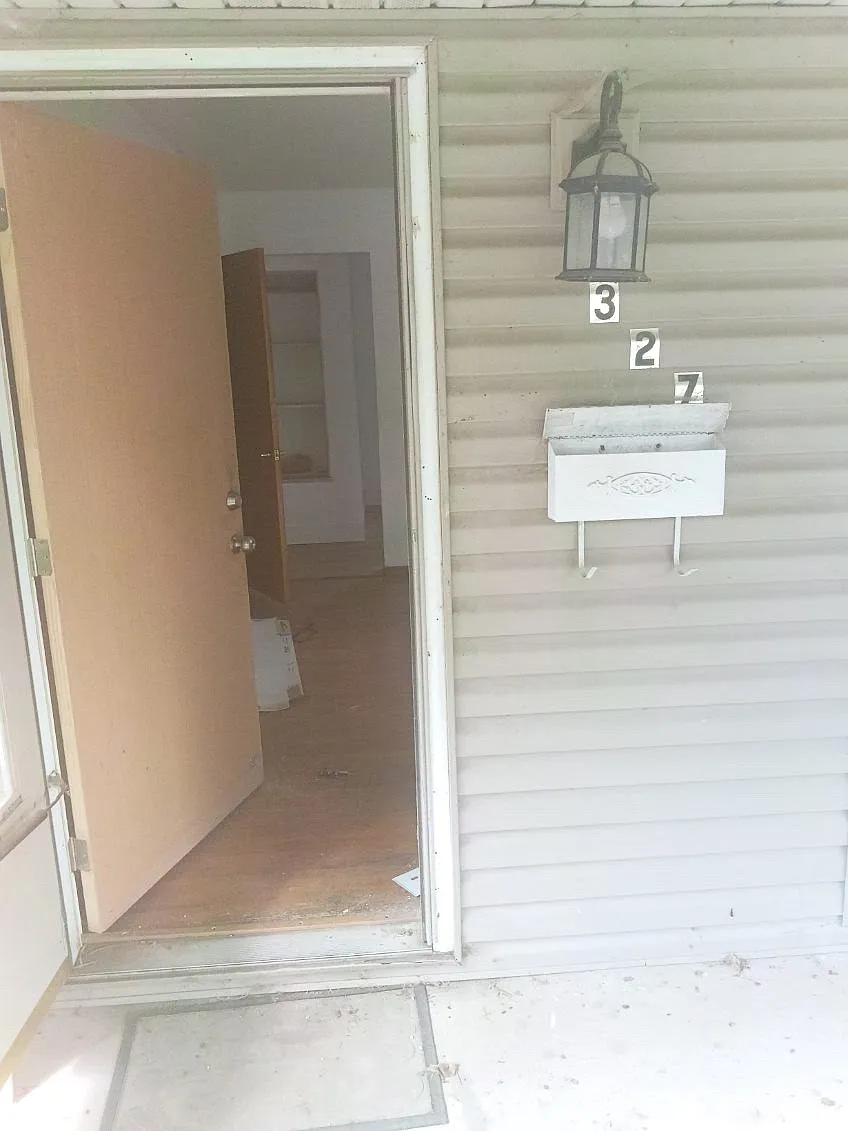 3 bed, 1040 sqft, $875 — Photo 2
