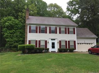 9042 Burnt Umber Dr, Charlotte, NC 28215
