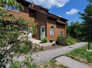 137 Swan Ct, Poughkeepsie, NY 12603