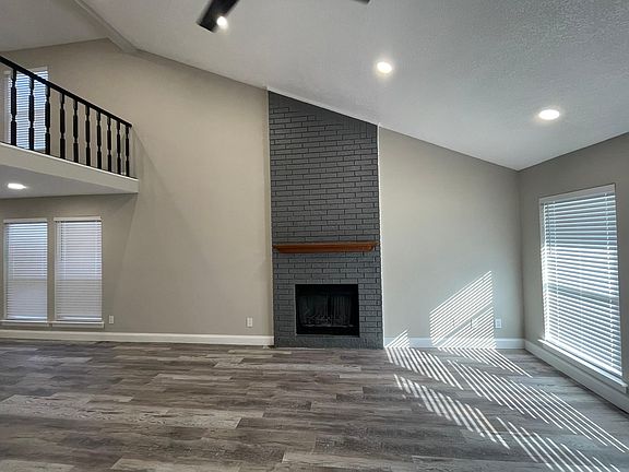 Wood fired fire place