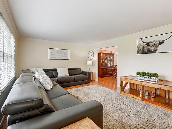 4th image of 6590 Rolling Hills Pl