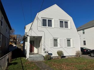 30 Sweet Ave, Pawtucket, RI 02861