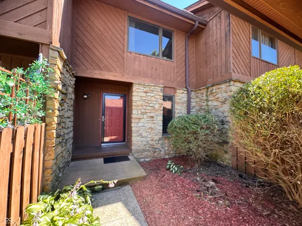 3177 Sycamore Dr #5A, Columbus, IN 47203