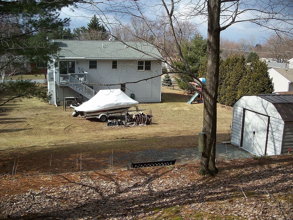 2nd image of 320 Schodack Dr