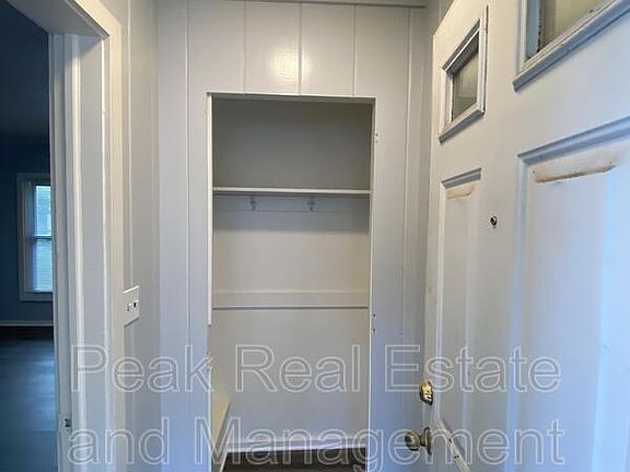 5th image of 1050 Neland Ave SE