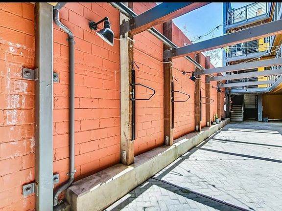 3rd image of 669 24th St #3