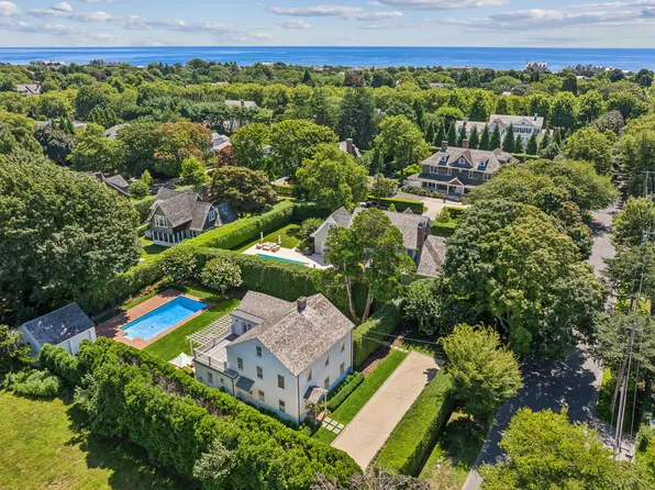 296 Little Plains Rd, Southampton, NY 11968