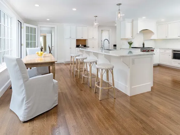 42 Jefferson Rd, Brookline, MA 02467