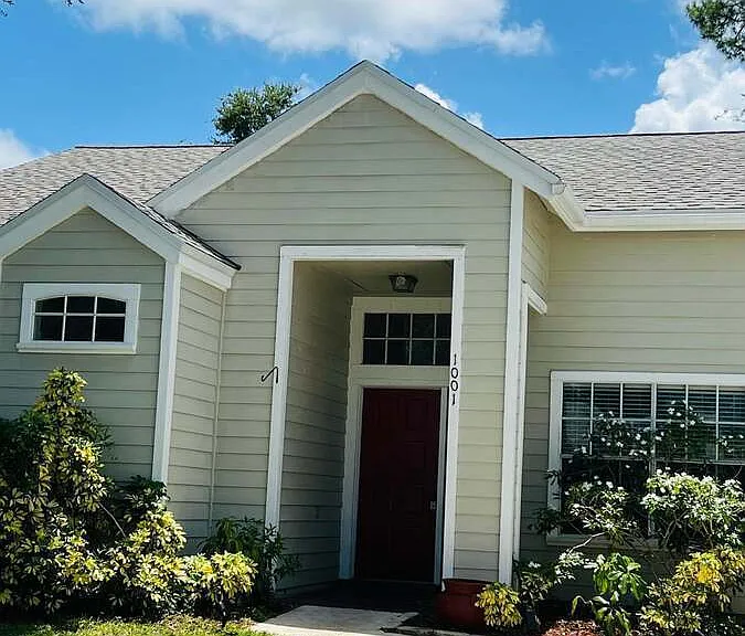 1001 Mourning Dove Ln — Photo 1
