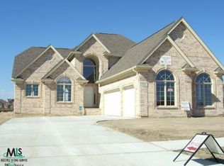 15993 Moore Park, Update, MI 48044