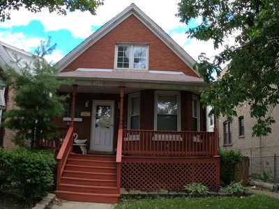 2205 N Kedvale Ave, Chicago, IL, 60639