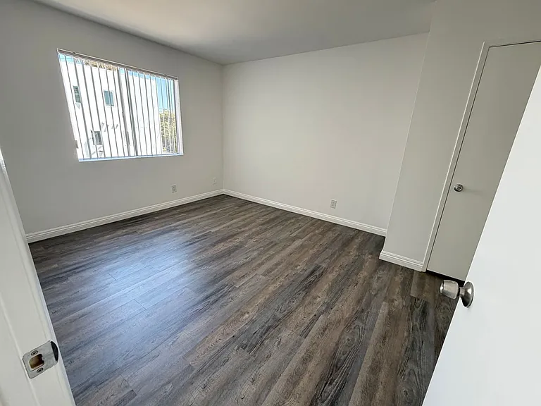 Oxford Villa Apartments — Photo 9