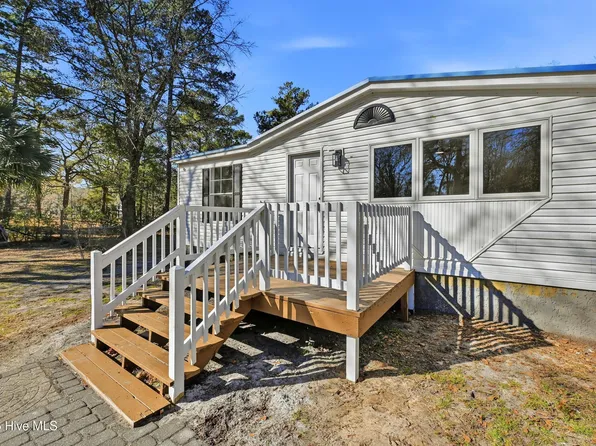 5595 Shaw Highway, Rocky Point, NC 28457