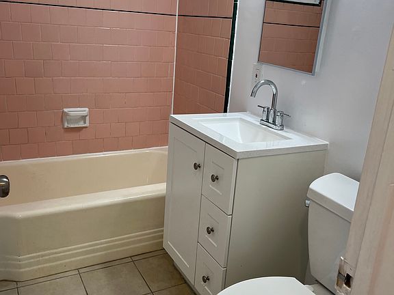 3rd image of 11658 Chandler Blvd #11658