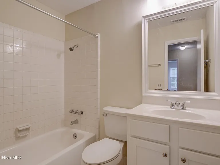 4010 Lake Ave — Photo 15