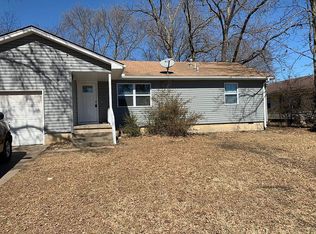 1406 Cherokee Park Dr, Claremore, OK 74017