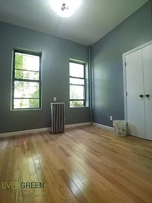 Rented by Evergreen Apartments BK | media 21