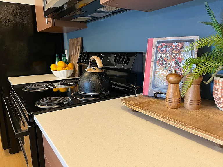 De Tonty Street Apartments — Photo 4
