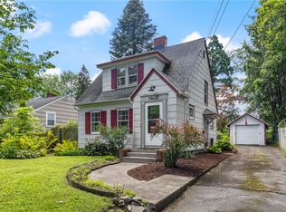 37 Hartfeld Dr, Rochester, NY 14625