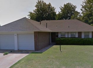 403 Cherokee Ln, El Reno, OK 73036