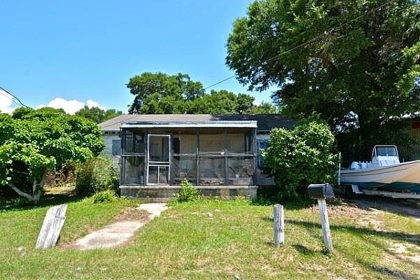 1st image of 3822 W Navy Blvd