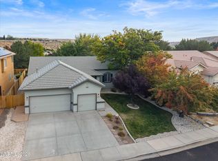 270 River Flow Dr, Reno, NV 89523