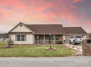 3212 Palomino Ct, Marion, IL 62948
