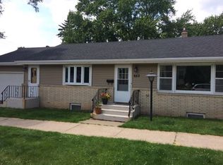 653 Syndicate St S, Saint Paul, MN 55116