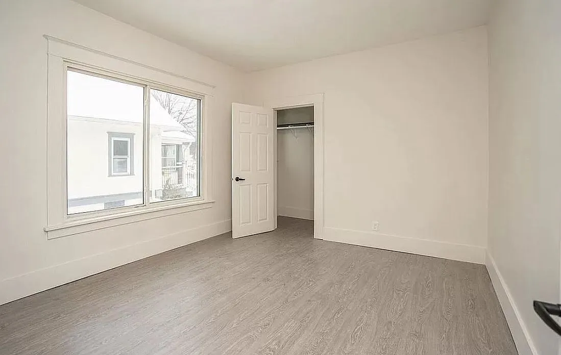 Studio, 395 sqft, $995 — Photo 3
