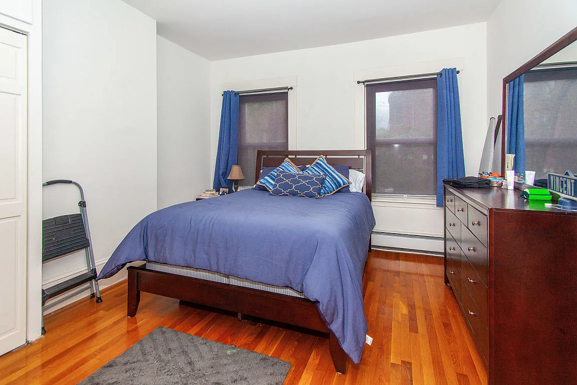 2 bed, 1100 sqft, $3,600 — Photo 4