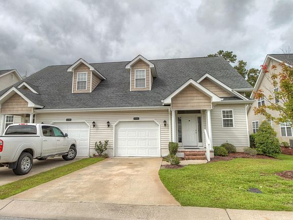 2nd image of 522A Village Green Drive