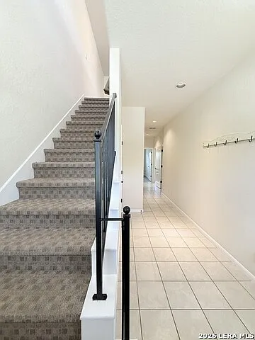 3 bed, 2.5 bath, 1476 sqft, $1,695 — Photo 2