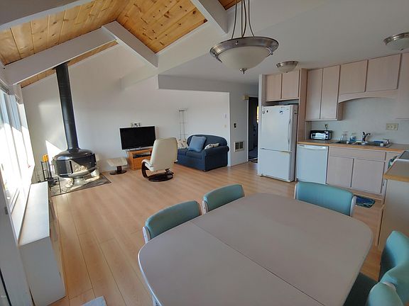 5th image of 1000 SE Bay Blvd E #227-327-12