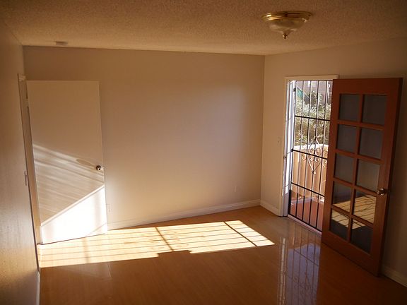 Top Floor Bed w/ Balcony