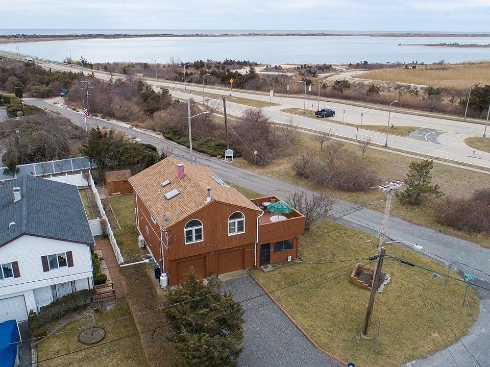 8 Bayfair Drive, Shirley, NY 11967 Zillow