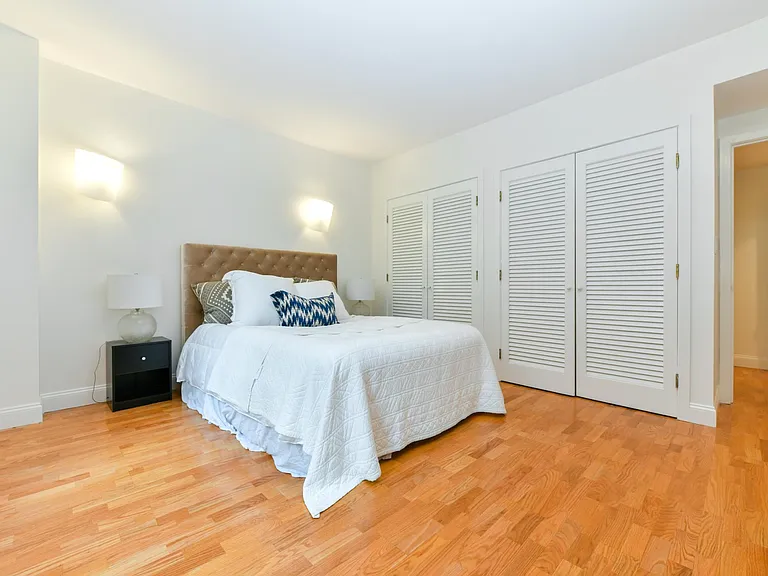 492 Beacon St #13 — Photo 14