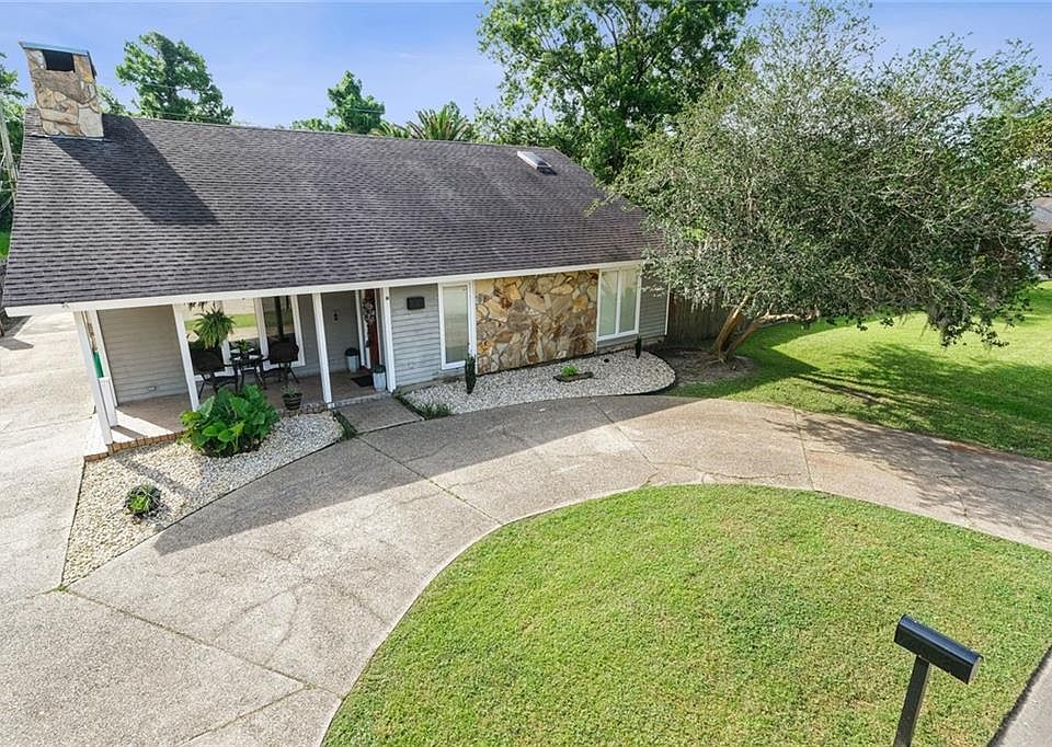 1st image of 158 Dunleith Dr