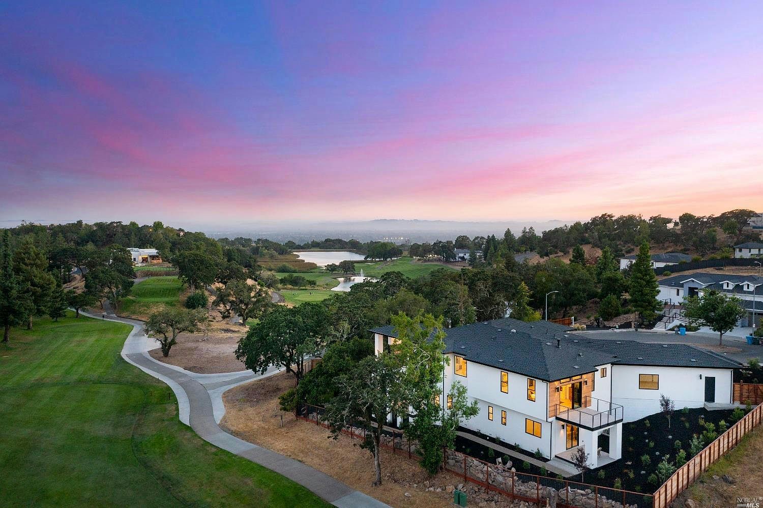 3700 Llyn Glaslyn Pl