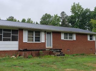 6076 Clint Caviness Rd, Ramseur, NC 27316