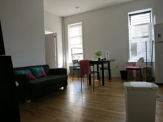 Rented by Mason Group LLC | media 8